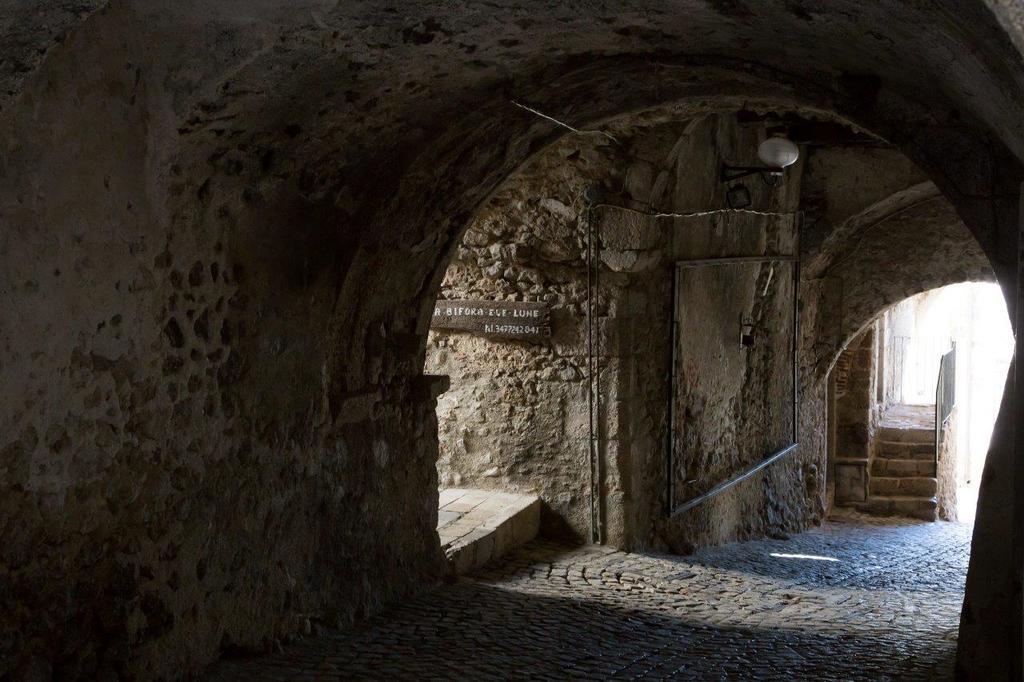 La Bifora E Le Lune Vico Sotto Gli Archi 5 Santo Stefano Di Sessanio Exterior photo