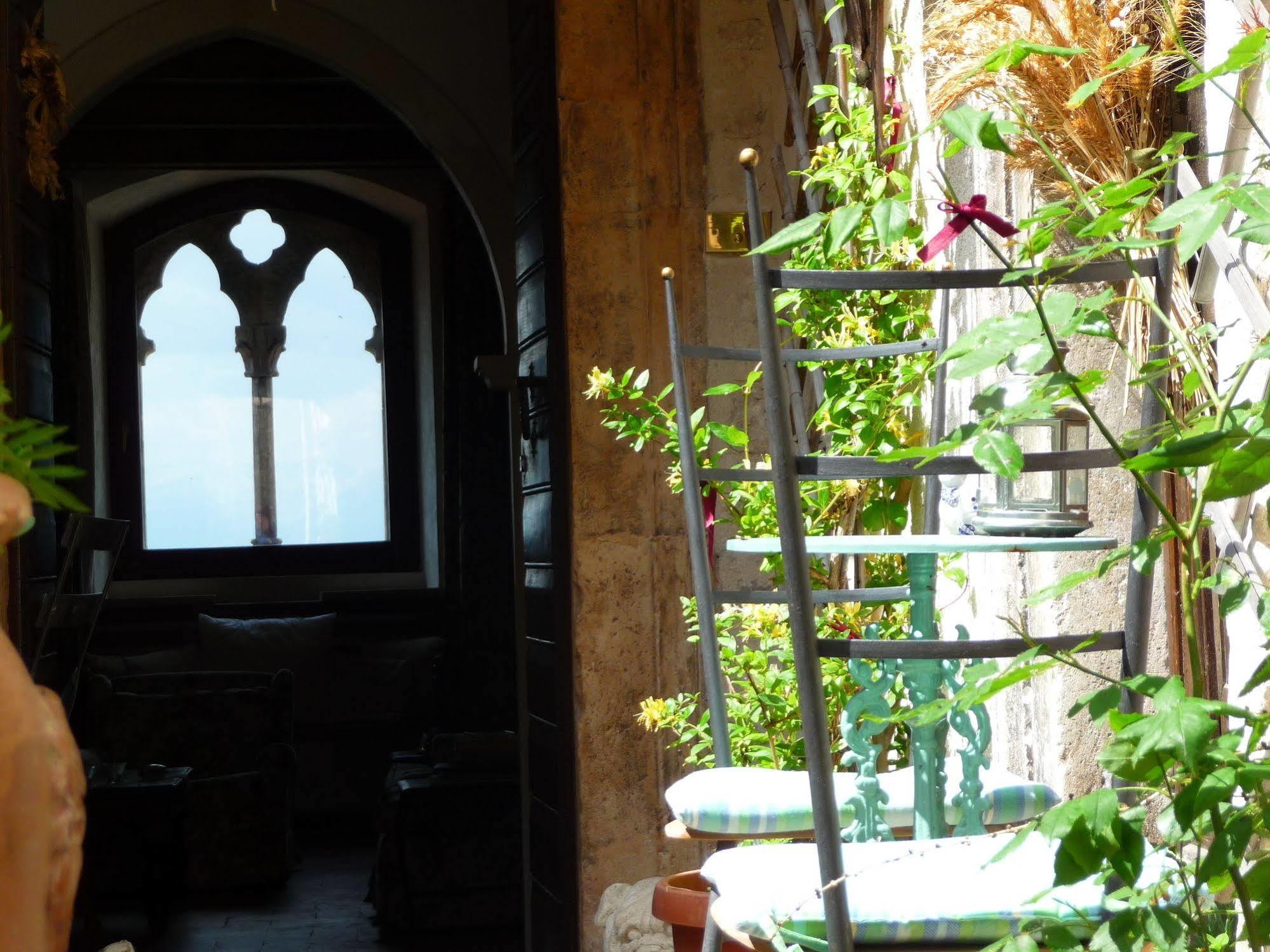 La Bifora E Le Lune Vico Sotto Gli Archi 5 Santo Stefano Di Sessanio Exterior photo
